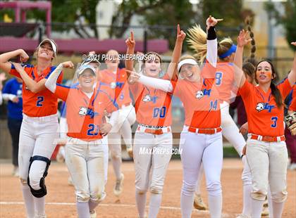Thumbnail 1 in Horizon vs. Legend (CHSAA 5A State Semifinal Game) photogallery.