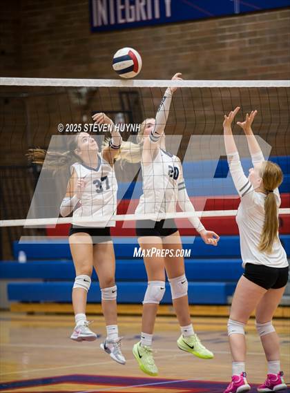 Thumbnail 2 in JV: Wilsonville @ La Salle photogallery.