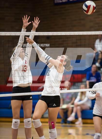 Thumbnail 2 in JV: Wilsonville @ La Salle photogallery.