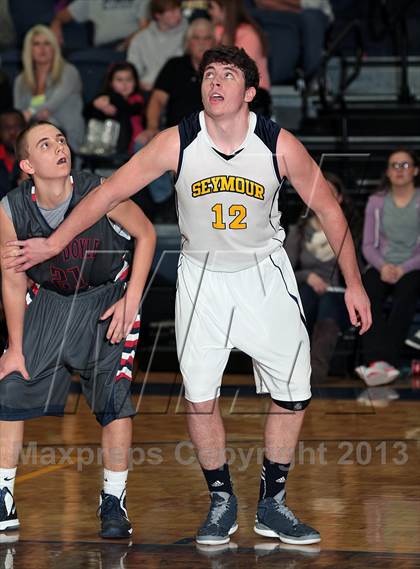 Thumbnail 1 in Seymour vs South-Doyle (District 2-AAA Playoff) photogallery.