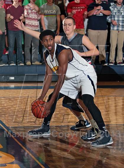 Thumbnail 2 in Seymour vs South-Doyle (District 2-AAA Playoff) photogallery.
