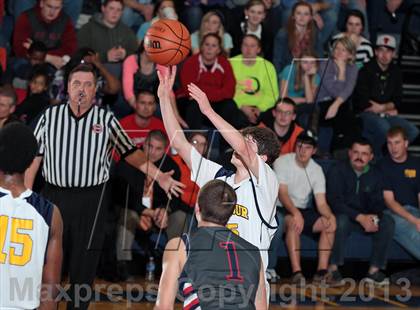 Thumbnail 3 in Seymour vs South-Doyle (District 2-AAA Playoff) photogallery.