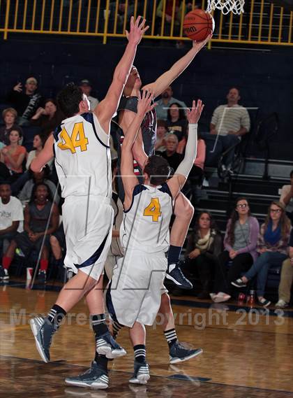 Thumbnail 2 in Seymour vs South-Doyle (District 2-AAA Playoff) photogallery.
