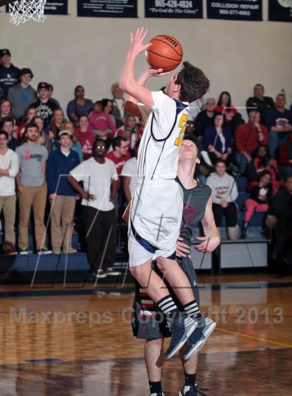 Thumbnail 1 in Seymour vs South-Doyle (District 2-AAA Playoff) photogallery.