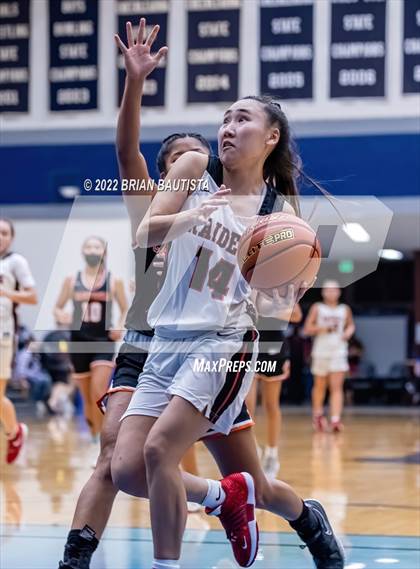 Thumbnail 3 in 'Iolani vs Campbell (HHSAA D1 Semifinal Playoff) photogallery.
