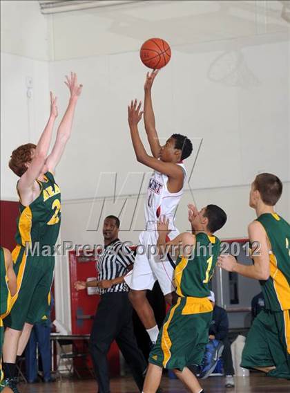 Thumbnail 3 in Sierra Pacific vs. Viewpoint (MaxPreps Holiday Classic) photogallery.