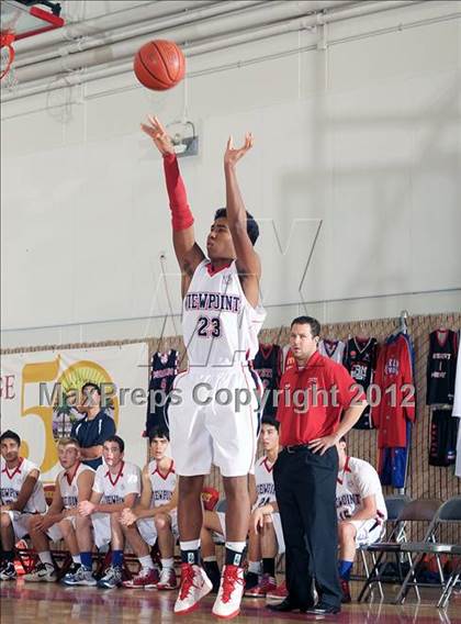 Thumbnail 3 in Sierra Pacific vs. Viewpoint (MaxPreps Holiday Classic) photogallery.