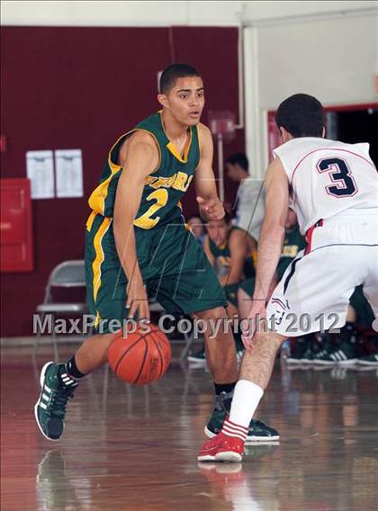 Thumbnail 2 in Sierra Pacific vs. Viewpoint (MaxPreps Holiday Classic) photogallery.