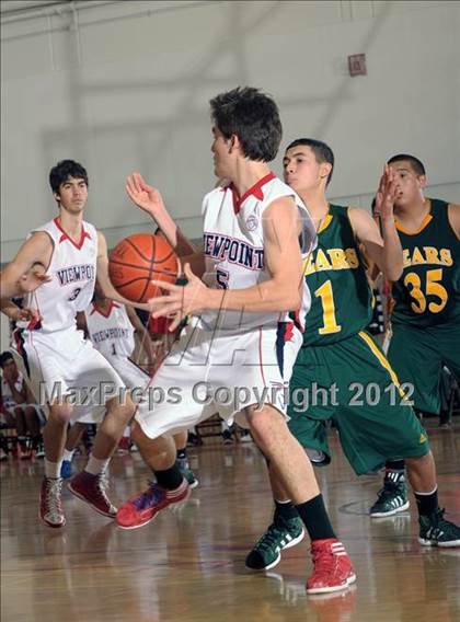 Thumbnail 3 in Sierra Pacific vs. Viewpoint (MaxPreps Holiday Classic) photogallery.