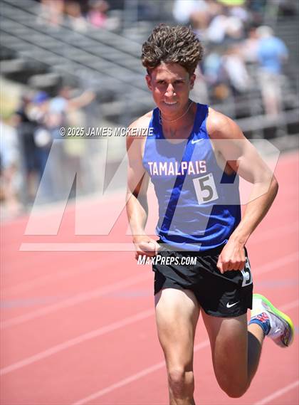 Thumbnail 1 in MCAL Finals (3200 Meters) photogallery.
