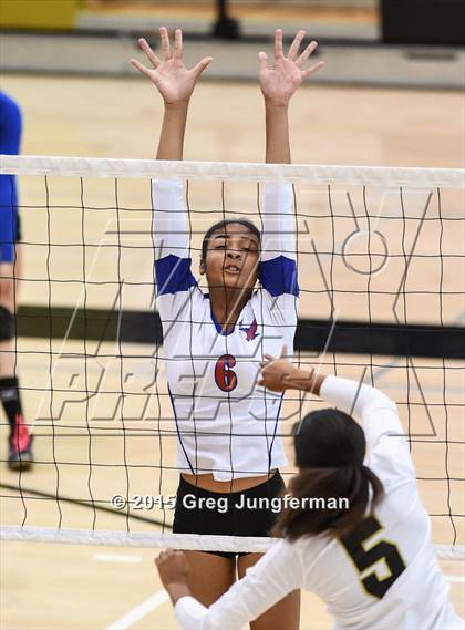 Thumbnail 2 in Tamalpais vs. American Canyon (Nor-Cal Invitational) photogallery.