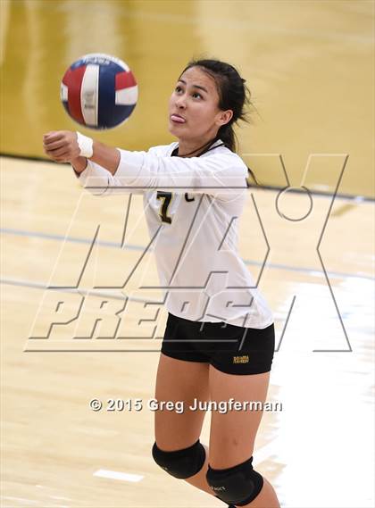 Thumbnail 3 in Tamalpais vs. American Canyon (Nor-Cal Invitational) photogallery.