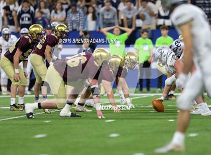 Thumbnail 1 in Indianapolis Lutheran vs. Lafayette Central Catholic (IHSAA 1A State Final)  photogallery.