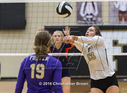 Thumbnail 3 in Foster @ Seven Lakes photogallery.