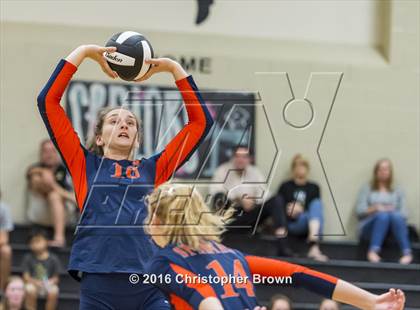 Thumbnail 3 in Foster @ Seven Lakes photogallery.