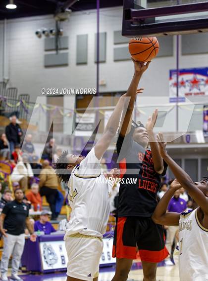Thumbnail 1 in Fort Wayne Bishop Luers @ New Haven photogallery.