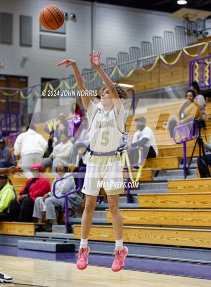 Thumbnail 2 in Fort Wayne Bishop Luers @ New Haven photogallery.