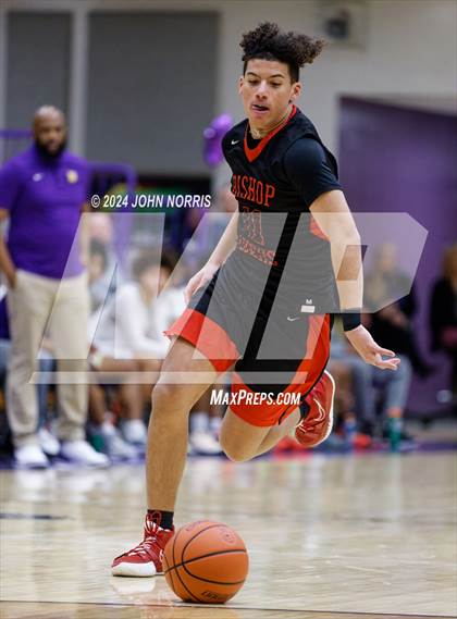 Thumbnail 2 in Fort Wayne Bishop Luers @ New Haven photogallery.