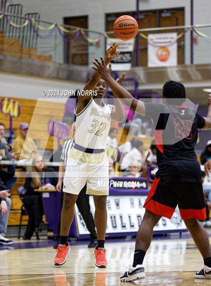 Thumbnail 2 in Fort Wayne Bishop Luers @ New Haven photogallery.