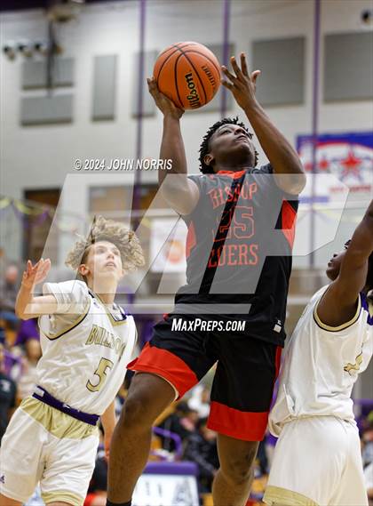 Thumbnail 2 in Fort Wayne Bishop Luers @ New Haven photogallery.