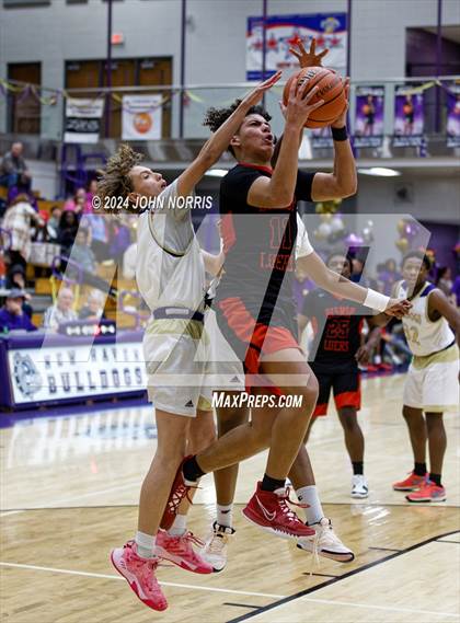 Thumbnail 2 in Fort Wayne Bishop Luers @ New Haven photogallery.
