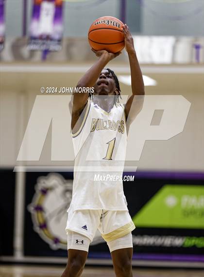 Thumbnail 2 in Fort Wayne Bishop Luers @ New Haven photogallery.