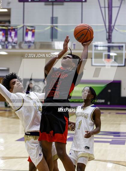 Thumbnail 1 in Fort Wayne Bishop Luers @ New Haven photogallery.
