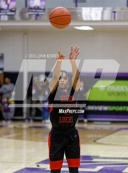 Thumbnail 2 in Fort Wayne Bishop Luers @ New Haven photogallery.