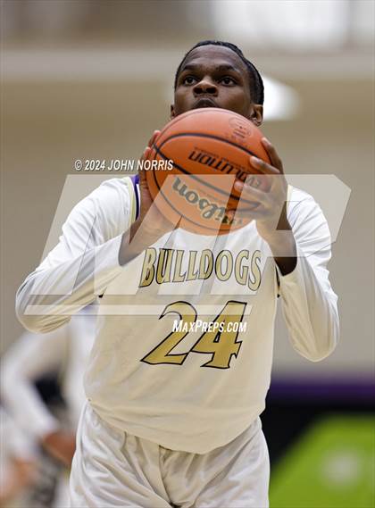 Thumbnail 2 in Fort Wayne Bishop Luers @ New Haven photogallery.