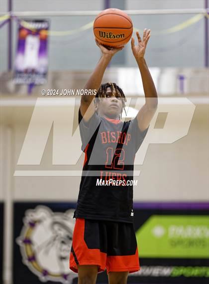 Thumbnail 3 in Fort Wayne Bishop Luers @ New Haven photogallery.