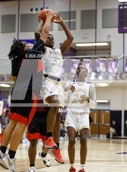 Thumbnail 1 in Fort Wayne Bishop Luers @ New Haven photogallery.