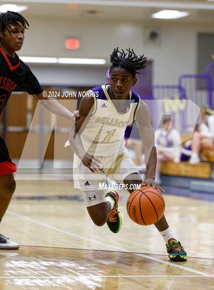 Thumbnail 1 in Fort Wayne Bishop Luers @ New Haven photogallery.