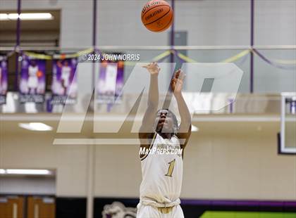 Thumbnail 2 in Fort Wayne Bishop Luers @ New Haven photogallery.