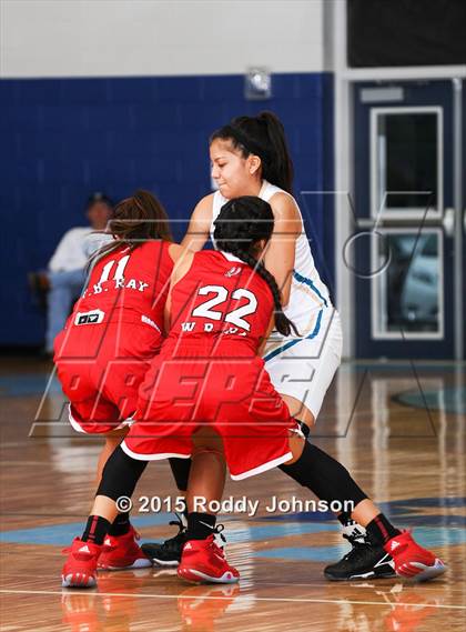 Thumbnail 2 in Pasadena Memorial vs. Ray Corpus Christi (McDonald's Texas Invitational) photogallery.