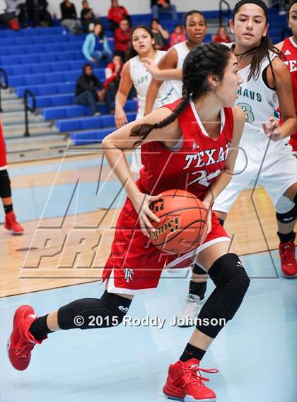 Thumbnail 3 in Pasadena Memorial vs. Ray Corpus Christi (McDonald's Texas Invitational) photogallery.
