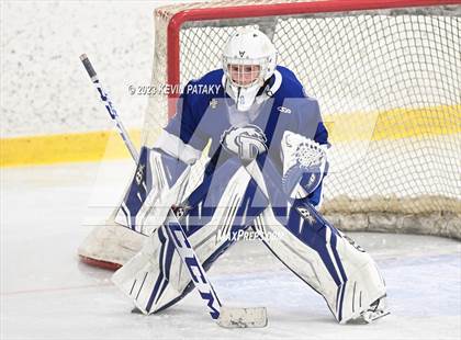 Thumbnail 2 in Darien @ Bishop Hendricken (RI) photogallery.