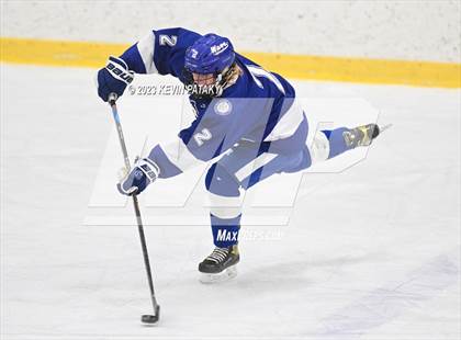 Thumbnail 2 in Darien @ Bishop Hendricken (RI) photogallery.