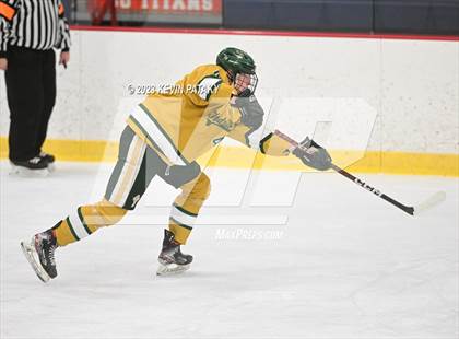 Thumbnail 2 in Darien @ Bishop Hendricken (RI) photogallery.