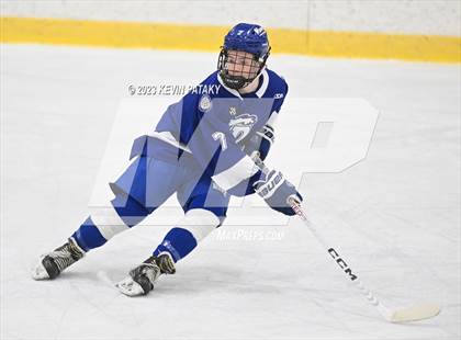 Thumbnail 1 in Darien @ Bishop Hendricken (RI) photogallery.