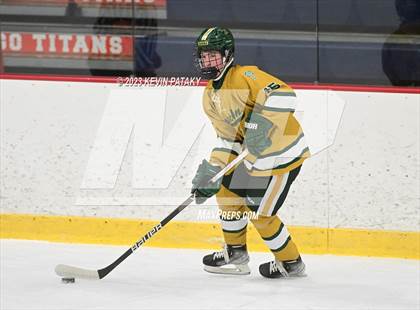 Thumbnail 1 in Darien @ Bishop Hendricken (RI) photogallery.