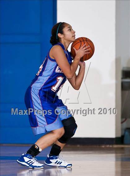 Thumbnail 3 in Prince of Peace vs Calvary Christian (Trinity Valley Shootout) photogallery.
