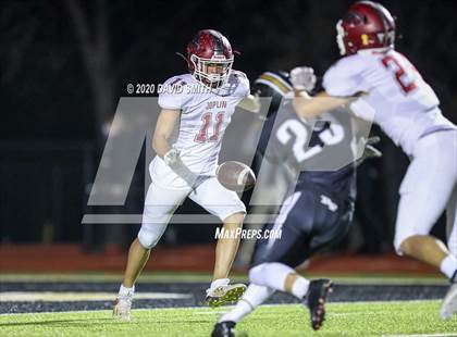 Thumbnail 3 in Joplin vs. Raymore-Peculiar photogallery.