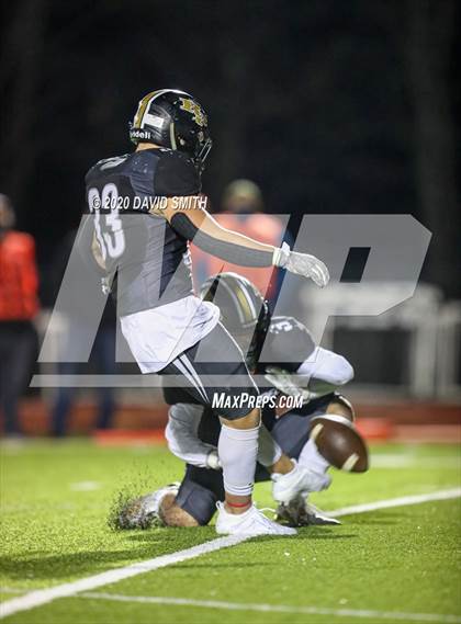 Thumbnail 1 in Joplin vs. Raymore-Peculiar photogallery.