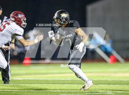 Thumbnail 3 in Joplin vs. Raymore-Peculiar photogallery.
