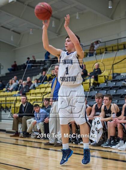 Thumbnail 3 in Bigelow vs Union Christian Academy (AAA 2A Regional Playoff) photogallery.