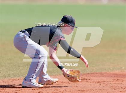 Thumbnail 3 in Mountain View vs Virgin Valley (Cactus Classic Tournament) photogallery.