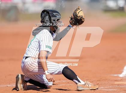 Thumbnail 1 in Mountain View vs Virgin Valley (Cactus Classic Tournament) photogallery.
