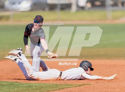 Thumbnail 2 in Mountain View vs Virgin Valley (Cactus Classic Tournament) photogallery.