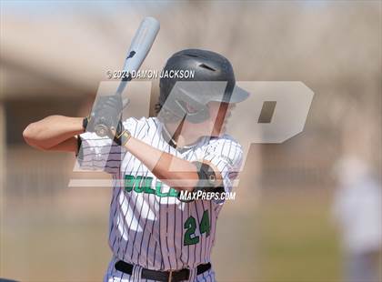 Thumbnail 2 in Mountain View vs Virgin Valley (Cactus Classic Tournament) photogallery.