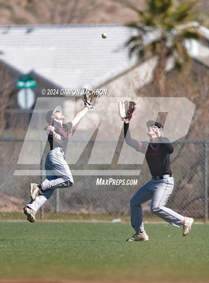 Thumbnail 3 in Mountain View vs Virgin Valley (Cactus Classic Tournament) photogallery.
